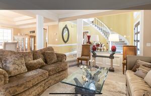 Elegant and Spacious Georgia Home - Roswell, Georgia