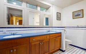 Bathroom 3 with tub/shower for Bedrooms 3 and 4