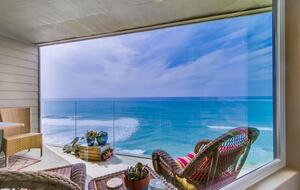 Ocean Front Luxury Beach Condo with Pool and Spa - Solana Beach, California