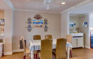 Ocean Front Luxury Beach Condo with Pool and Spa - Solana Beach, California