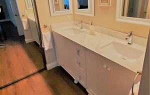 Ocean Front Luxury Beach Condo with Pool and Spa - Solana Beach, California