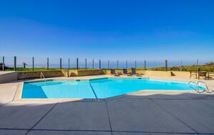 Ocean Front Luxury Beach Condo with Pool and Spa - Solana Beach, California