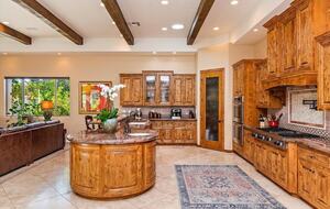 Palm Desert Tropical Estate Loaded with Amenities - Palm Desert, California