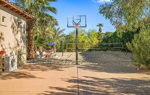 Palm Desert Tropical Estate Loaded with Amenities - Palm Desert, California