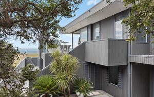 Beachfront Villa | Pauanui - Hikuai, New Zealand