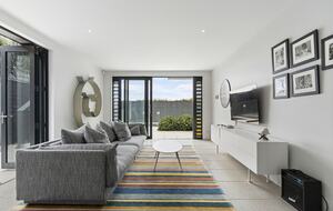 Beachfront Villa | Pauanui - Hikuai, New Zealand