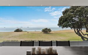 Beachfront Villa | Pauanui - Hikuai, New Zealand