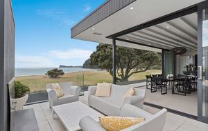 Beachfront Villa | Pauanui - Hikuai, New Zealand