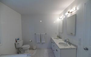 Hamptons Hideaway | Close to East Hampton Village and Beaches - East Hampton, New York