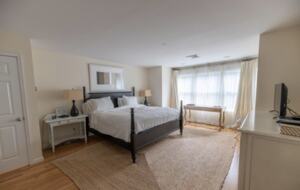 Hamptons Hideaway | Close to East Hampton Village and Beaches - East Hampton, New York