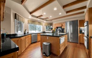 Spacious Sunriver Stunner - Sunriver, Oregon