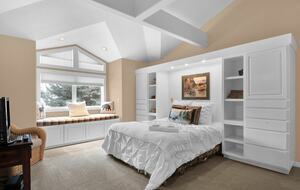 Spacious Sunriver Stunner - Sunriver, Oregon