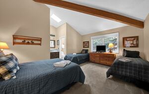Spacious Sunriver Stunner - Sunriver, Oregon