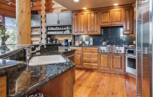 Telluride Gem with an Oxygen Bar, Fire Pit, and Hot Tub! - Mountain Village, Colorado