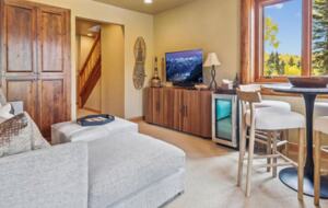 Telluride Gem with an Oxygen Bar, Fire Pit, and Hot Tub! - Mountain Village, Colorado