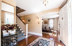 Charming New Canaan Cottage | Walking distance to town | About an hour from New York City by train - New Canaan, Connecticut