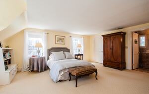 Charming New Canaan Cottage | Walking distance to town | About an hour from New York City by train - New Canaan, Connecticut