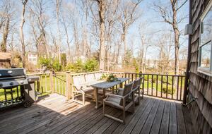 Charming New Canaan Cottage | Walking distance to town | About an hour from New York City by train - New Canaan, Connecticut