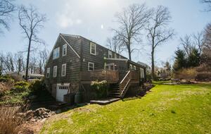 Charming New Canaan Cottage | Walking distance to town | About an hour from New York City by train - New Canaan, Connecticut