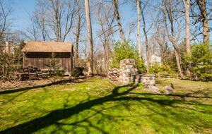 Charming New Canaan Cottage | Walking distance to town | About an hour from New York City by train - New Canaan, Connecticut