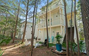 Casamigos Beach Retreat | In the heart of Seagrove - Santa Rosa Beach, Florida