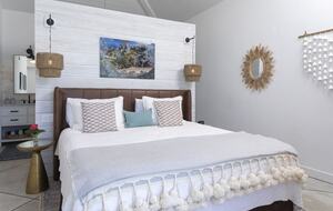 Tropical Panorama Cruz Bay Retreat | Unbeatable location in private/ compound | Walk to Town - Estate Enighed, Virgin Islands, U.S.