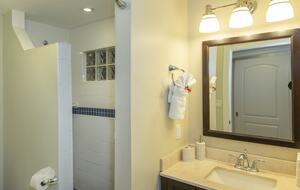 Tropical Panorama Cruz Bay Retreat | Unbeatable location in private/ compound | Walk to Town - Estate Enighed, Virgin Islands, U.S.