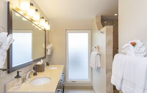 Tropical Panorama Cruz Bay Retreat | Unbeatable location in private/ compound | Walk to Town - Estate Enighed, Virgin Islands, U.S.