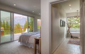 Modern Mountain Retreat with Stunning Views + Amenities Galore - Big Sky, Montana