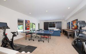 Modern Mountain Retreat with Stunning Views + Amenities Galore - Big Sky, Montana