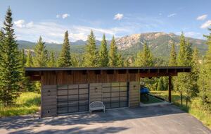 Modern Mountain Retreat with Stunning Views + Amenities Galore - Big Sky, Montana