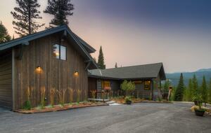 Modern Mountain Retreat with Stunning Views + Amenities Galore - Big Sky, Montana