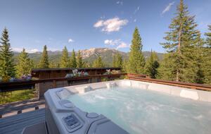 Modern Mountain Retreat with Stunning Views + Amenities Galore - Big Sky, Montana