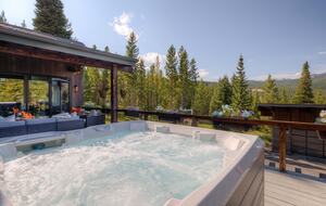 Modern Mountain Retreat with Stunning Views + Amenities Galore - Big Sky, Montana