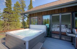 Modern Mountain Retreat with Stunning Views + Amenities Galore - Big Sky, Montana