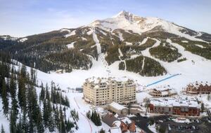 Summit Hotel Suite Ski-In/Ski-Out with Pool, Fitness, Spa - Big Sky, Montana