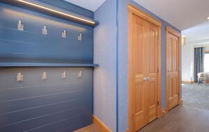 Summit Hotel Suite Ski-In/Ski-Out with Pool, Fitness, Spa - Big Sky, Montana