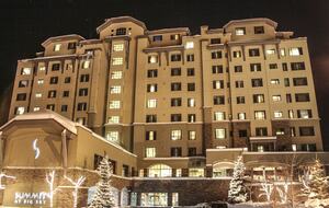 Summit Hotel Suite Ski-In/Ski-Out with Pool, Fitness, Spa - Big Sky, Montana