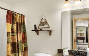 Family Friendly Cabin just 5 mins drive to Suncadia resort, 25 mins drive to Snoqualmie for skiing - Ronald, Washington