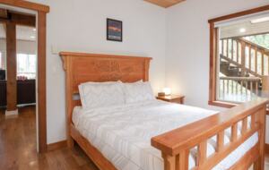 Rainforest Waterfront Gem on Jensen's Bay - Tofino, Canada