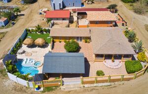 Cadushi Cove | With a Resort-style Pool - Santa Cruz, Aruba