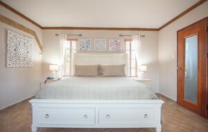 Cadushi Cove | With a Resort-style Pool - Santa Cruz, Aruba