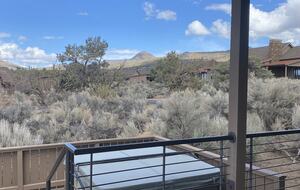 Sage Canyon Luxury 2BR Cabin - Powell Butte, Oregon