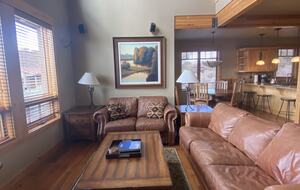 Sage Canyon Luxury 2BR Cabin - Powell Butte, Oregon