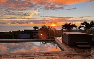 Panoramic Ocean Views with a Pool, Hot Tub & A/C - Kailua-Kona, Hawaii