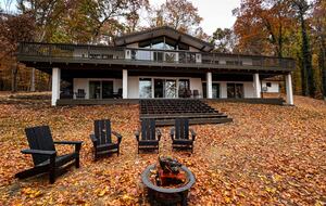 Lakefront Oasis on Lake Barkley; Just 2 Hours from Nashville! - Cadiz, Kentucky