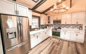 Lakefront Oasis on Lake Barkley; Just 2 Hours from Nashville! - Cadiz, Kentucky