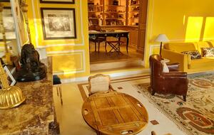 Elegant Family Home - Paris, France