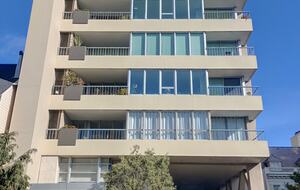 Luxury Skyrise in Russian Hill - San Francisco, California