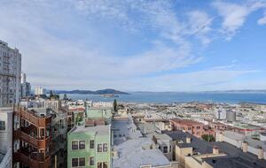 Luxury Skyrise in Russian Hill - San Francisco, California